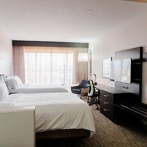 Queen Room Two Queen Beds Disability Access Tub or Non-Smoking